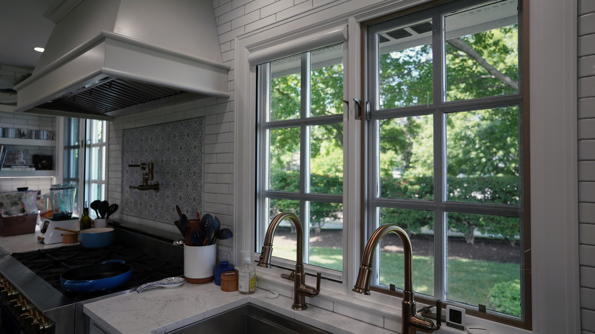 Screening Solutions Ohio transformed a Lake Erie home in Bratenahl, Ohio by installing multiple custom sized Phantom Retractable Window Screens on all of the home’s windows. The homeowners chose Phantom Retractable Window Screens over traditional fixed window screens due to the fact that they completely retract and disappear when they’re not in use, never taking away from the beautiful lake views. The screen’s white faming and housing unit blend perfectly with the home’s historic architecture, providing the most seamless and discreet screen option for this high end home.