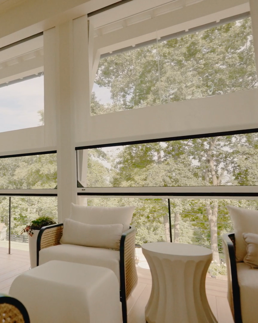 Phantom Screen and Vinyl System on a pool house in Ohio.